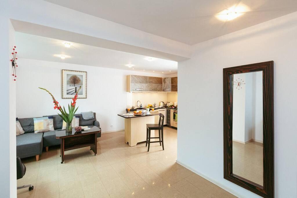 Apartment In The Heart Of Warsaw! Exterior foto