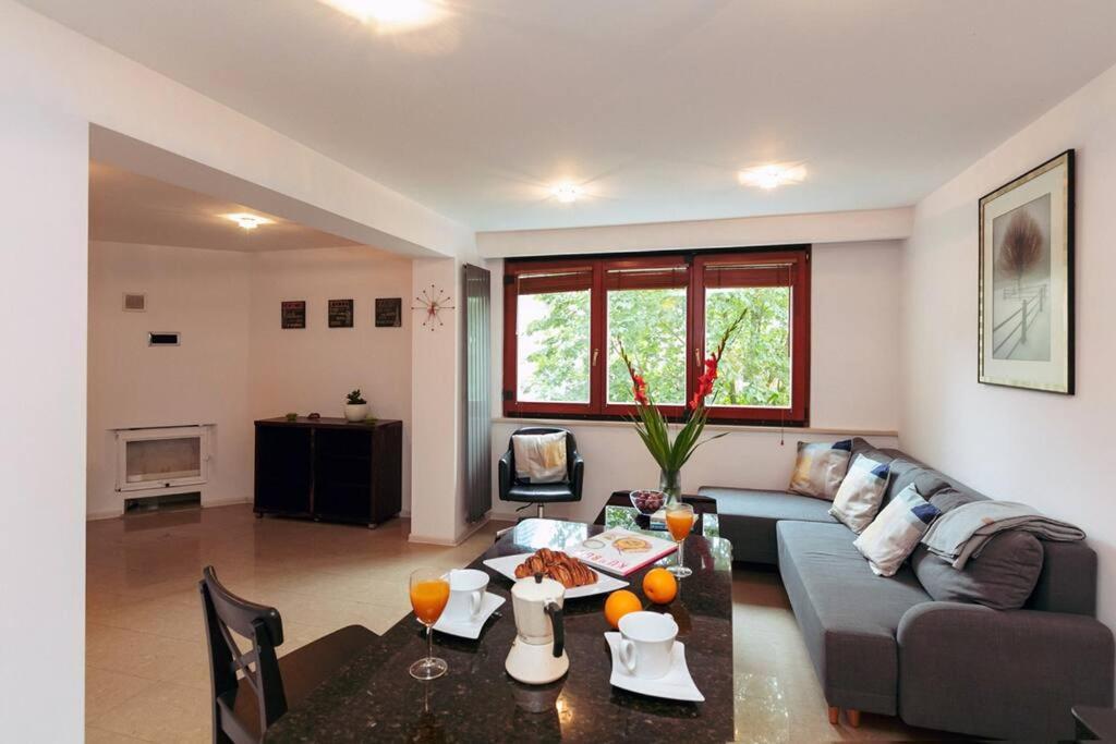 Apartment In The Heart Of Warsaw! Exterior foto